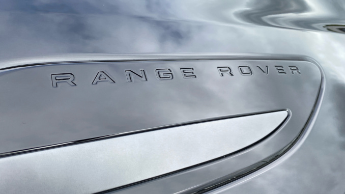 Land Rover Range Rover Velar 2.0 P400e Belgravia Edition 5dr Auto Estate - Image 20